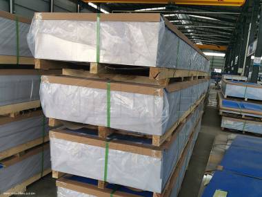 packages of aluminum sheet